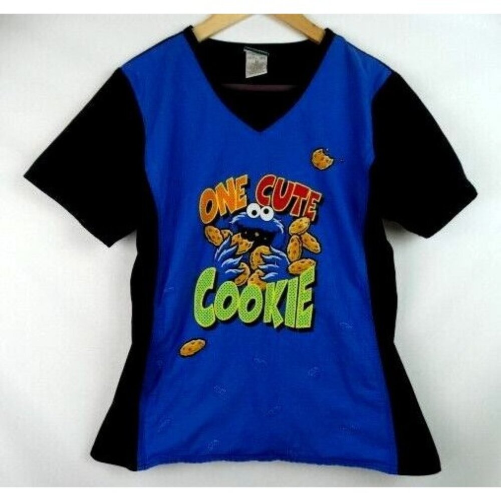 Sesame Street Cookie Monster Scrub Top Size Medium One Cute Cookie Short Sleeve